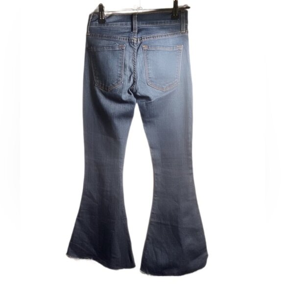 Free People Blue Wide Leg Medium wash Bohemian Stretch Trendy Flare Jeans 24 - Picture 2 of 3